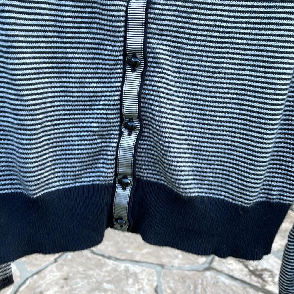 ❤️ ANTHROPOLOGIE; Piled Black/White Stripes w/Pom Poms Cardigan by Karen Nicol S - Picture 10 of 15